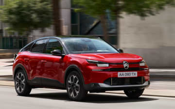 シトロエン、「C4 マックス ハイブリッド」をアップデート 新仕様の価格436万円