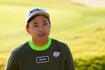 最終戦滑り込みへ「JTの舞台は特別」　鈴木晃祐が連日の『65』で単独首位浮上