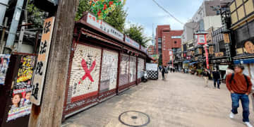 浅草寺“真横”に「不法占拠」32店舗、約40年“黙認”も…なぜ、いま裁判に？　揉める“きっかけ”となった「元区長」鶴の一声