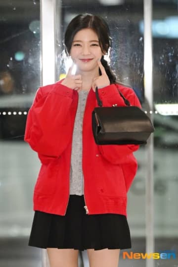 【PHOTO】ITZY リア、海外スケジュールのため出国（動画あり）