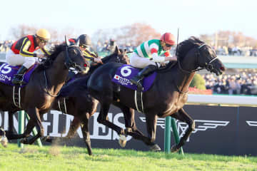 【思い出に残るジャパンC】ヴェラアズール R.ムーアの神騎乗 豪腕と闘志が完璧にマッチング 人馬の勝負根性が実を結ぶ