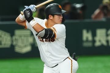 巨人19歳が異国で豪快弾「打球伸びすぎ」　ドラ1逸材に高まる期待「来年サードで」