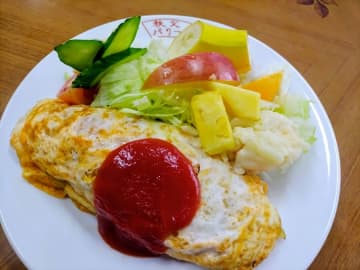 【秩父市】昭和レトロな味わいと思い出の空間を守りたい！創業100年「パリー食堂」