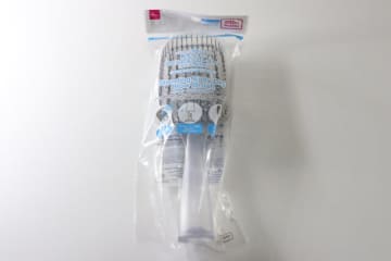 ダイソーの人気商品に大きめサイズ出た～！さらに使い心地がアップ！時短できる優秀ヘアブラシ