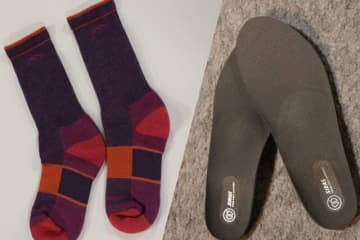 穴が開いたら生涯交換OK（！）の「山ソックス」＆薄くても衝撃吸収「中敷き」　ショップ店員に聞く