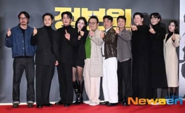 【PHOTO】ホ・ソンテら、映画「情報員」VIP試写会に出席…“引退を発表”ALICE出身ソヒの登場にも驚き