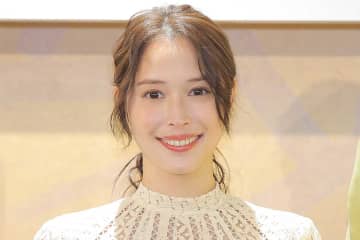 広瀬アリス、全身タイツが“ミーム化”　松山ケンイチまさかの加工に「怖い」「ドウユウコト!?」