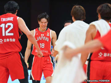 日本代表“勝利のカギ”となった2人の仕事人…大黒柱の脇で攻守に輝き快勝貢献