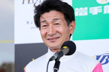 【東京2R】柴田善臣アグネスクレストが初勝利…JRA騎手最年長勝利記録を更新