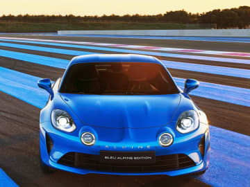 アルピーヌの現行モデルが生産を終了。最後の限定車の受注を開始