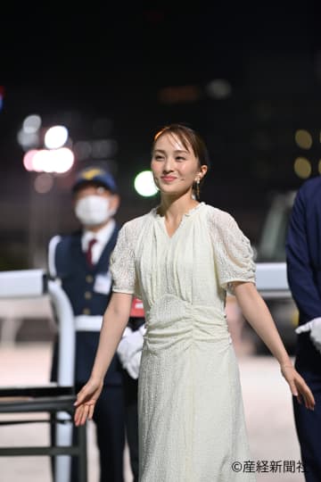 百田夏菜子のプライベートSHOTが刺激的　朝日奈央との距離感が近すぎる