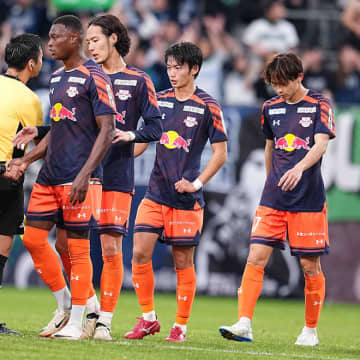 「プレーオフ心配だよ」前節の徳島戦に続き最終節の山口戦も逆転負け。“連敗フィニッシュ”の大宮にファンから心配の声「死に物狂いとか執念みたいなものが全然感じられなかった」