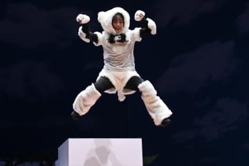 ACEes・那須雄登、僕青・岩本理瑚らがネコに成り切って真剣勝負　MCは“ネコにしてもらった元人間”アルコ＆ピース『ネコになりたい。』