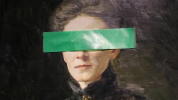 『視てはいけない絵画展』真相を知れば戦慄！？目元が隠された女性の自画像や無数のお札が付いた作品など好奇心かき立てる展示会を体験取材