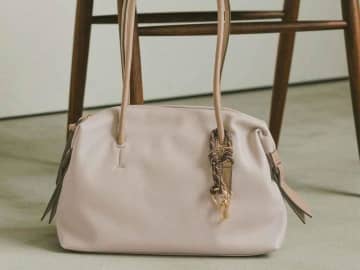 これ1つでオンオフ頼れる♡【グローバルワーク】名品バッグが揃う「スペ軽シリーズ」