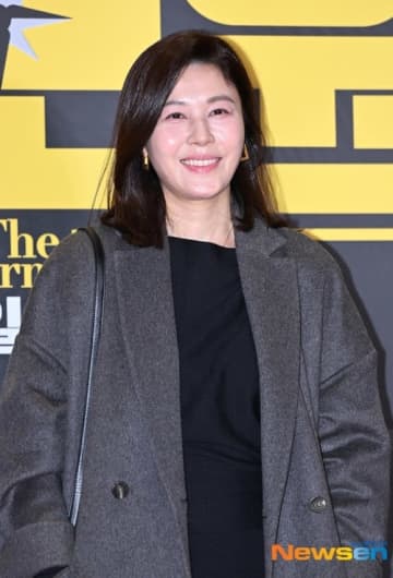 【PHOTO】キム・ハヌル＆Apink チョン・ウンジら、映画「情報員」VIP試写会に出席