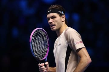 「東京＞モルディブ」　突然来日したテニス世界6位に海外羨望「日本を訪れるのに最高の季節」