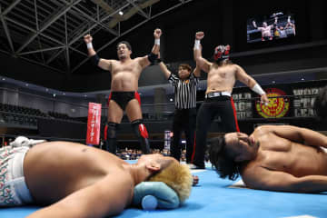 【新日本】デスペラード＆石川修司、毘沙門を撃破！ “進撃の巨人”石川がジャイアントスラムで3勝目「毘沙門の歴史をメチャクチャ感じた。ここに勝ったのはデカい」