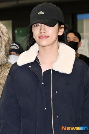 【PHOTO】IVE「2025 MAMA」を終えて韓国に到着