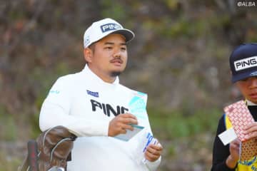 ＜中間速報＞大岩龍一が単独首位　砂川公佑1差、鈴木晃祐2差追走