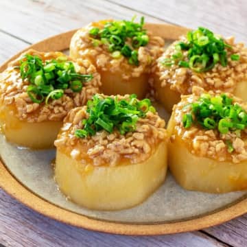 【大根1本じゃ足りない】「ごはんが進みすぎる…！」レンジで時短♪とろとろ甘酢あんかけ大根