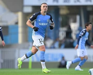 90分に勝ち越し弾、PO進出を果たしたジュビロ。不屈のマインドで水戸、長崎に続き最後のJ１昇格を掴みに行く