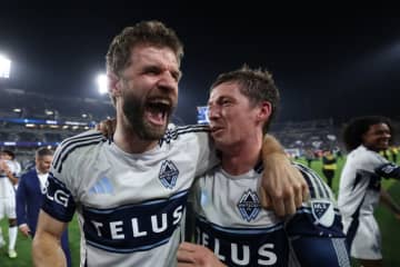 GK高丘陽平＆ミュラー擁するバンクーバーが西地区初制覇！　MLSカップでメッシらマイアミと対戦へ