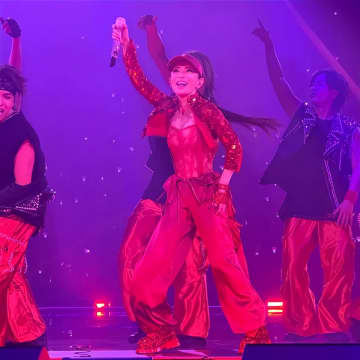 浜崎あゆみの上海公演急きょ中止に、無観客状態で最後まで歌って会場を後に―香港メディア