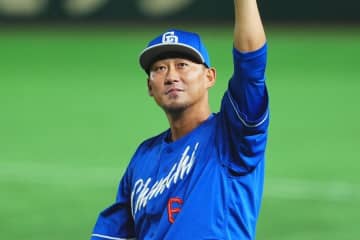 中田翔氏が“日本代表”4番に　日韓OB戦のスタメン発表…WBCの豪華メンバー集結