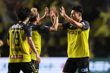 柏が新潟に3-1で快勝　エース細谷真大が圧巻ハット…5連勝で町田との最終節へ