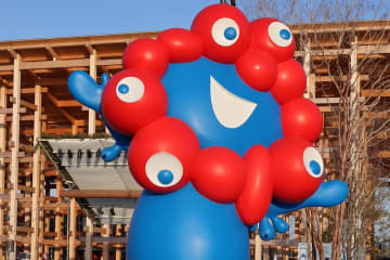 《遠方から来る人も》閉幕1カ月半後も会場を訪れる人が続出…盛り上がる「アフター万博」の実態