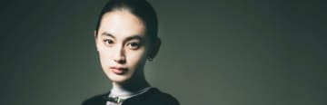 『終幕のロンド』で注目の八木莉可子、子供の頃に憧れたのはバラエティでも活躍する美のカリスマ！　「ラッキーだった」と振り返るデビューからの10年