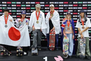 “お家芸”スケートボードで日本勢が表彰台独占！　男子は白井空良が「金」、根附海龍が「銀」、青木勇貴斗「銅」　女子は松本雪聖が１位、織田夢海が２位の大健闘【WST北九州】