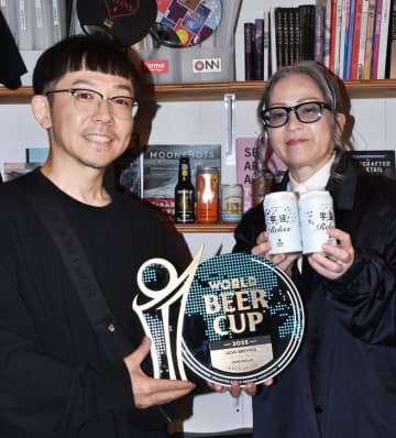 可能性無限、山梨「宇宙」ビール世界で金賞　ホップ栽培発祥の地・北杜、移住の2人快挙