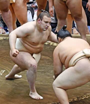 安青錦、新大関で本格始動　長崎で冬巡業始まる