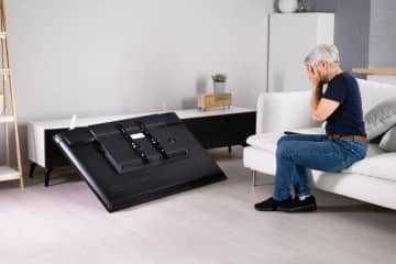 子どもの友だちが遊びに来たのですが、ゲームに夢中になり、テレビを叩いて壊してしまいました。修理代は請求していいのでしょうか。