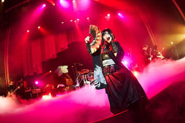 【ライブレポート】鈴華ゆう子、ソロアルバム『SAMURAI DIVA』を掲げ初ツアー。唯一無二のDIVAがここに