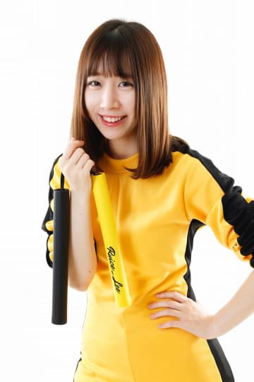 “ヌンチャクガール”森累珠、驚異のだるま落とし披露　「コントロールが完璧すぎ」の声