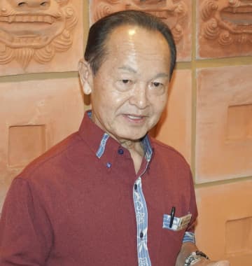 米軍交付金の代替支援を　名護市長、官房長官に要請