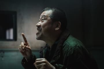 『爆弾』興収20億円突破！「後味最悪なのに最高」「鳥肌が止まりません」「これを超える映画に出会える気がしない」