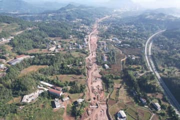 巴城バイパス道路のトンネル工事順調　中国四川省