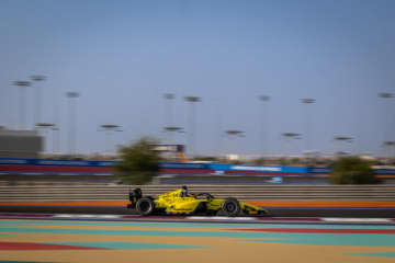 最終戦を残してタイトル獲得。フォルナローリが2025年FIA F2王者に輝く／第13戦レース2