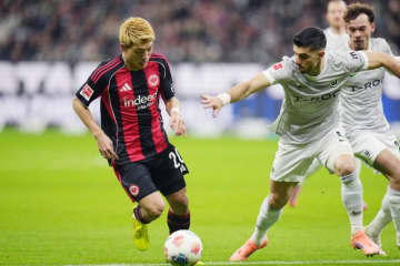 堂安律フル出場…フランクフルト、土壇場にPK弾でドロー　ヴォルフスブルクは後半ATに勝利を逃す