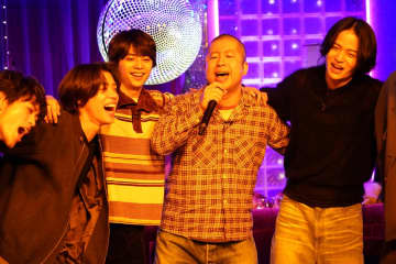 『timeleszファミリア』新企画「タイムレスナック」始動　初回ゲストはハライチ・澤部佑　妻の“推し”寺西拓人に嫉妬心あらわ