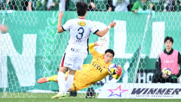 鹿島の守護神・早川友基が勝利呼び込んだビッグセーブを自ら解説「最後まで我慢しながら…」