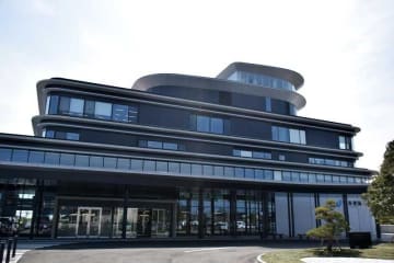 園児の服つかみけが負わす、通報するふりも…　不適切保育で60代保育士を戒告　旭市