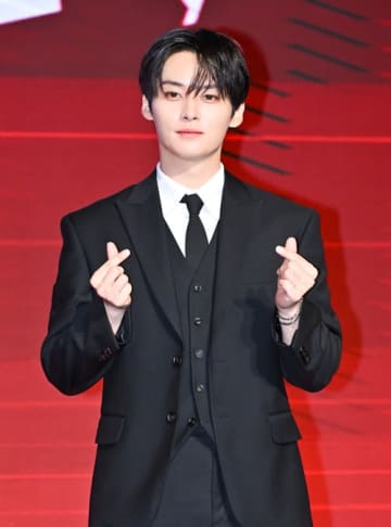 Stray Kids・リノ、『MAMA』ステージ中に足首捻挫…JYPが公式発表「十分な休息を取る予定」【全文】