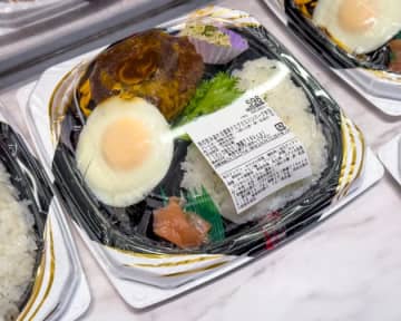 値札などの“シール”、捨てる時は剥がすべき？⇨「迷ってた！」「スッキリした」。ゴミ清掃芸人の解説が話題