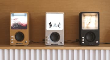 世界に1つのインタラクティブアート？ ホログラムディスプレイ搭載のAIデバイス「HoloSculpture」