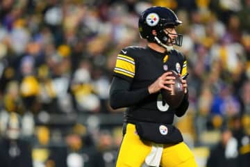 スティーラーズQBロジャースが通算パスヤード6万5,000ヤード到達、歴代5人目に